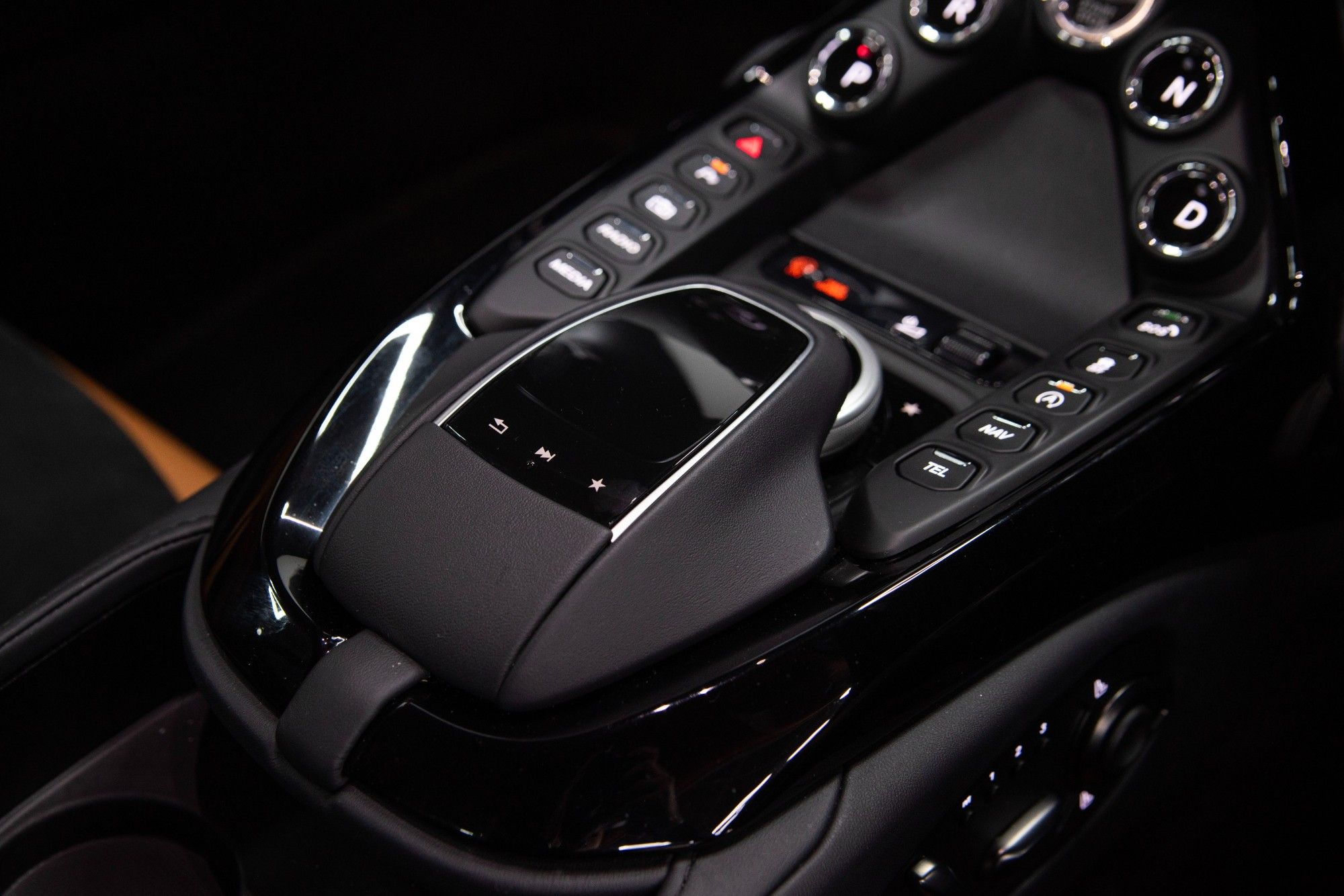 USED 2022 V ASTON MARTIN VANTAGE 4.0 V8 Coupe  