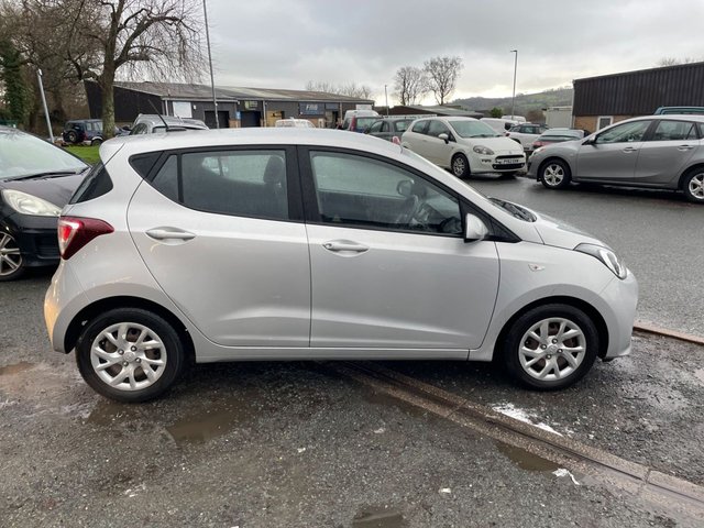 2018 HYUNDAI I10 1.0 SE Hatchback 5dr Petrol Manual Euro 6 (66 ps) - Photo 11