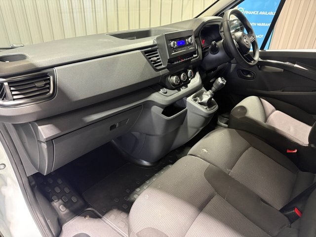 2023 NISSAN PRIMASTAR - Photo 3