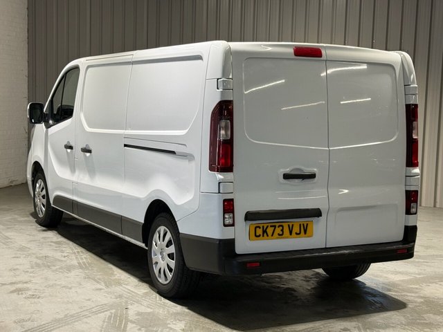 2023 NISSAN PRIMASTAR - Photo 2