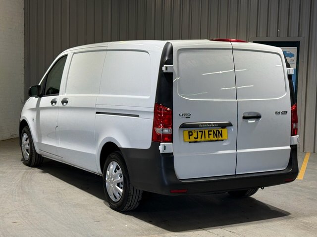 2021 Mercedes-Benz VITO - Photo 2