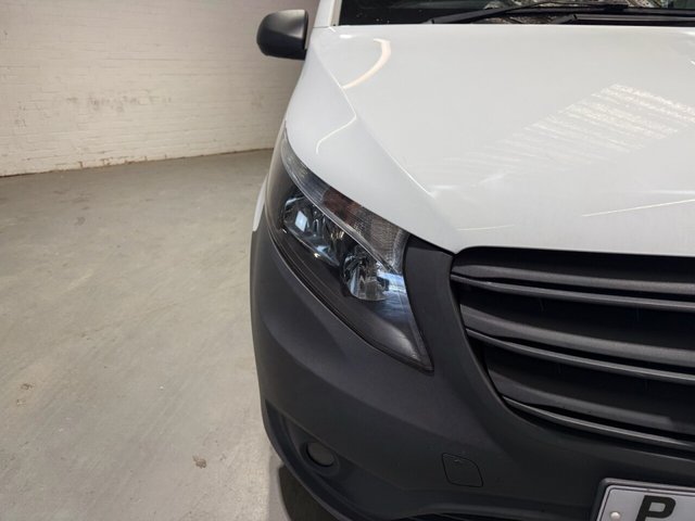 2021 Mercedes-Benz VITO - Photo 9