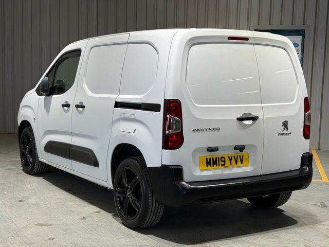 2019 PEUGEOT PARTNER - Photo 2