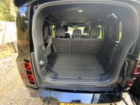 USED 2025 25 LAND ROVER DEFENDER 3.0 D250 MHEV X-Dynamic SE SUV 5dr Diesel Auto 4WD Euro 6 (s/s) (250 ps) 3.0 X-DYNAMIC SE 250 MHEV,22 ALLOYS