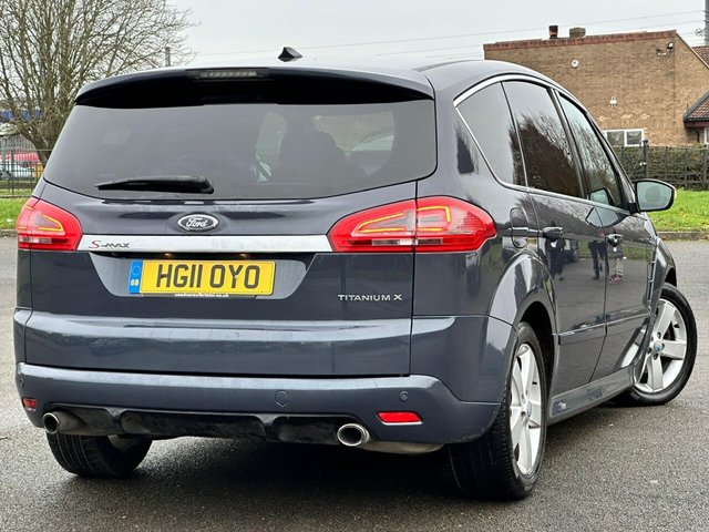 2011 FORD S-MAX - Photo 8