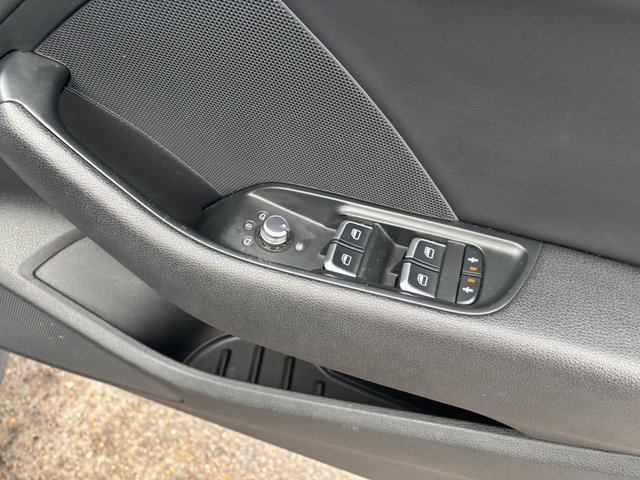 2014 AUDI A3 2.0 TDI S line Saloon 4dr Diesel S Tronic Euro 6 (s/s) (150 ps) - Photo 12