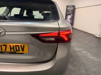USED 2017 17 TOYOTA AVENSIS 1.6 D-4D Business Edition Touring Sports 5dr Diesel Manual Euro 6 (s/s) (112 bhp) 1 OWNER-6 SERVICES-SAT NAV-A/C-REAR CAMERA+FRONT+REAR SENSORS-DAB