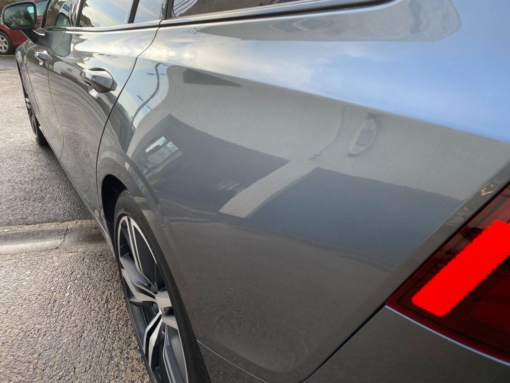 USED 2019 19 VOLVO V60 2.0 D4 R-Design Pro Estate 5dr Diesel Auto Euro 6 (s/s) (190 ps) HEATED SEATES, NAVIGATION, DAB