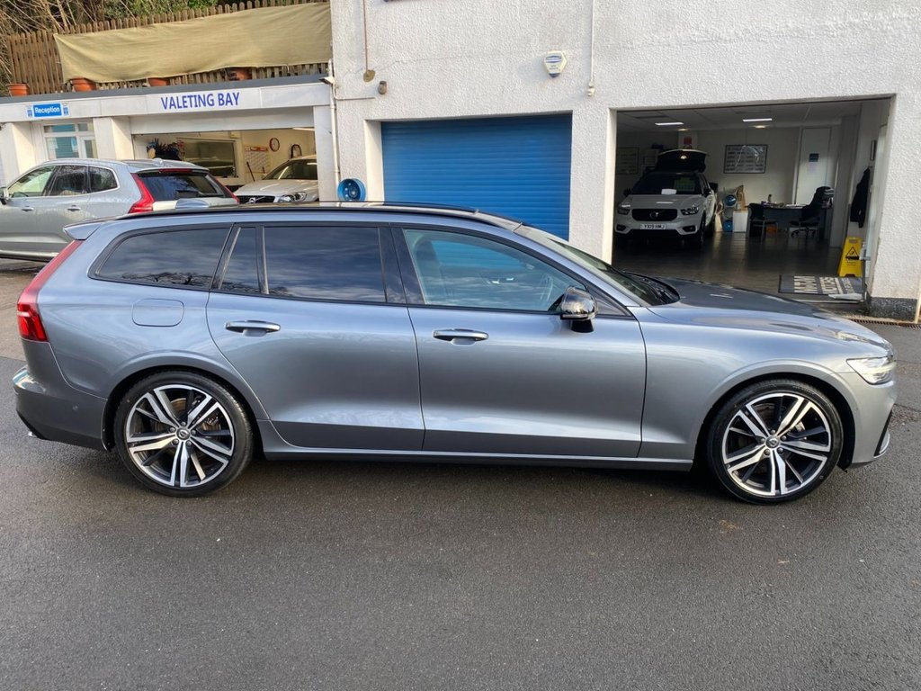 USED 2019 19 VOLVO V60 2.0 D4 R-Design Pro Estate 5dr Diesel Auto Euro 6 (s/s) (190 ps) HEATED SEATES, NAVIGATION, DAB