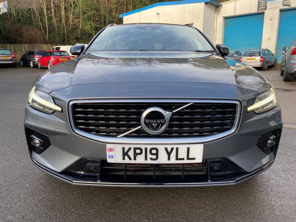 USED 2019 19 VOLVO V60 2.0 D4 R-Design Pro Estate 5dr Diesel Auto Euro 6 (s/s) (190 ps) HEATED SEATES, NAVIGATION, DAB