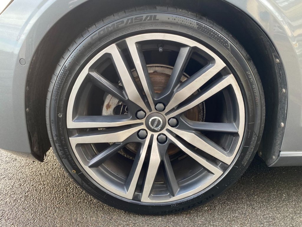 USED 2019 19 VOLVO V60 2.0 D4 R-Design Pro Estate 5dr Diesel Auto Euro 6 (s/s) (190 ps) HEATED SEATES, NAVIGATION, DAB