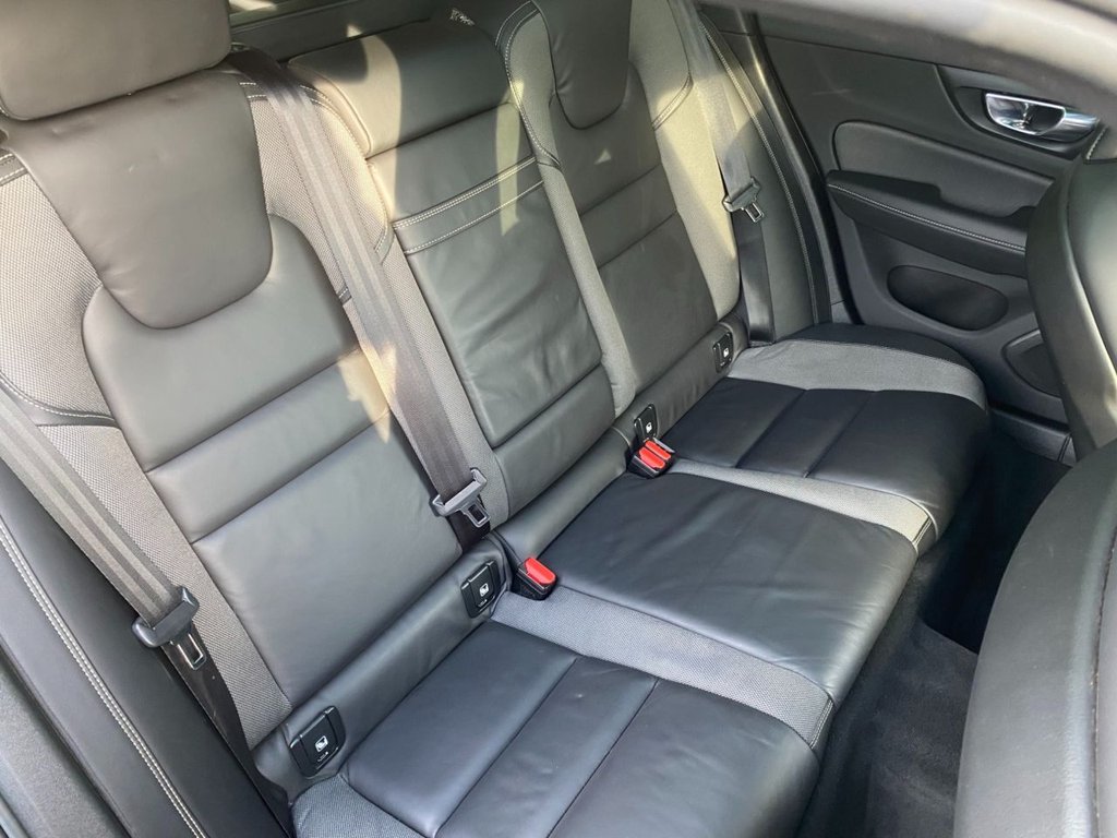 USED 2019 19 VOLVO V60 2.0 D4 R-Design Pro Estate 5dr Diesel Auto Euro 6 (s/s) (190 ps) HEATED SEATES, NAVIGATION, DAB