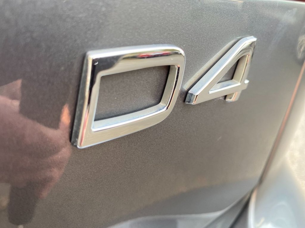 USED 2019 19 VOLVO V60 2.0 D4 R-Design Pro Estate 5dr Diesel Auto Euro 6 (s/s) (190 ps) HEATED SEATES, NAVIGATION, DAB