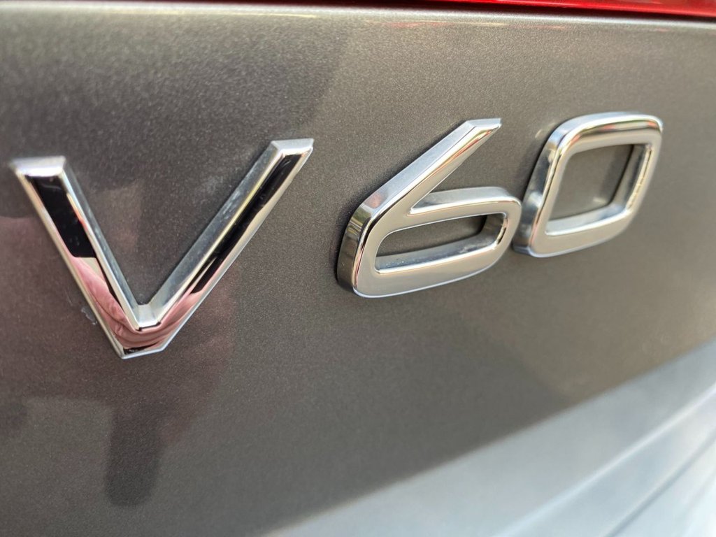 USED 2019 19 VOLVO V60 2.0 D4 R-Design Pro Estate 5dr Diesel Auto Euro 6 (s/s) (190 ps) HEATED SEATES, NAVIGATION, DAB