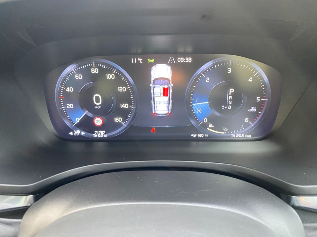 USED 2019 19 VOLVO V60 2.0 D4 R-Design Pro Estate 5dr Diesel Auto Euro 6 (s/s) (190 ps) HEATED SEATES, NAVIGATION, DAB