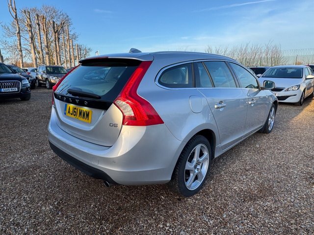 2012 VOLVO V60 2.4 D5 SE Lux Estate 5dr Diesel Geartronic Euro 5 (215 ps) - Photo 7