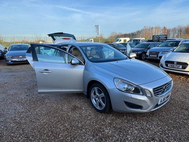2012 VOLVO V60 2.4 D5 SE Lux Estate 5dr Diesel Geartronic Euro 5 (215 ps) - Photo 9