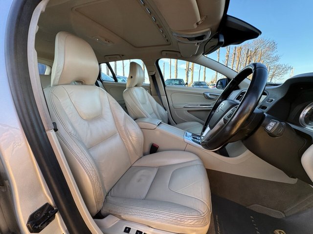 2012 VOLVO V60 2.4 D5 SE Lux Estate 5dr Diesel Geartronic Euro 5 (215 ps) - Photo 12