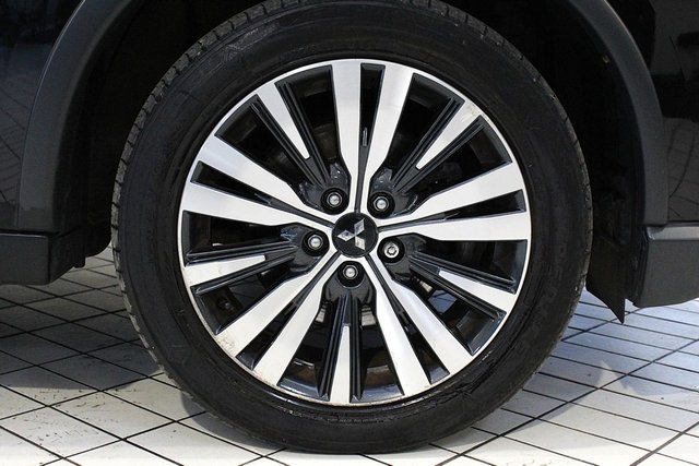 2019 MITSUBISHI OUTLANDER 2.0 MIVEC 4 SUV 5dr Petrol CVT 4WD Euro 6 (s/s) (150 ps) - Photo 12