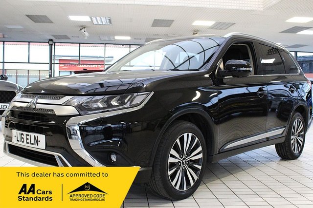 2019 MITSUBISHI OUTLANDER 2.0 MIVEC 4 SUV 5dr Petrol CVT 4WD Euro 6 (s/s) (150 ps) - Photo 2