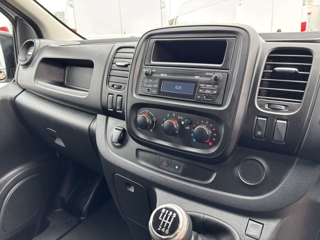 2021 Renault Trafic 2L Business 4dr - Photo 10
