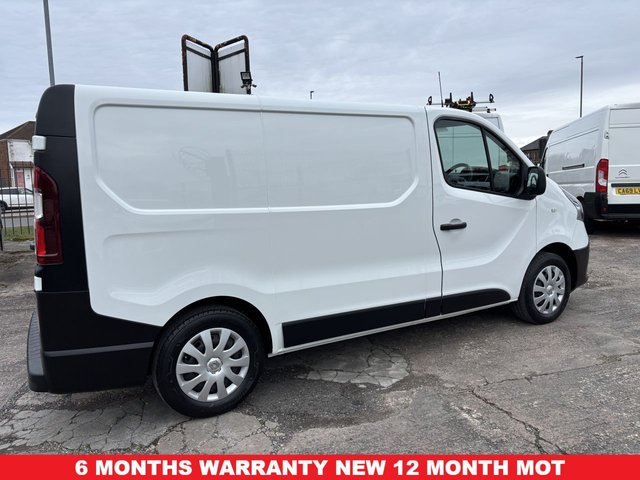 2021 Renault Trafic 2L Business 4dr - Photo 3