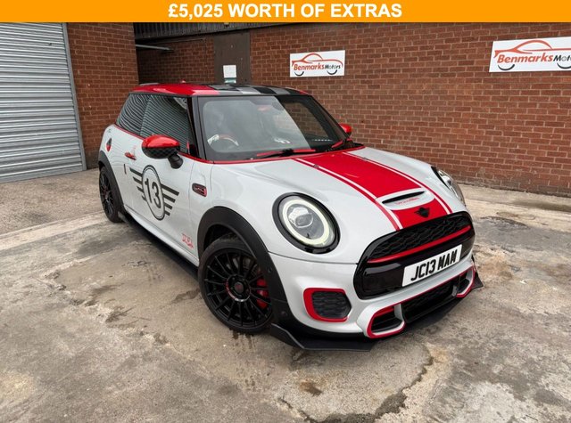 2019 MINI HATCH