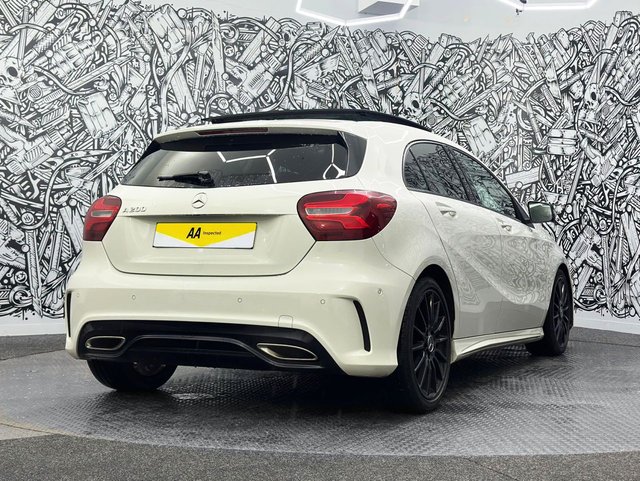 2018 Mercedes-Benz A-Class 1.6L Amg Line 5dr - Photo 11