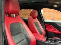 USED 2017 67 JAGUAR F-PACE 3.0 D300 V6 S SUV 5dr Diesel Auto AWD Euro 6 (s/s) (300 ps) 6 Months Warranty Included