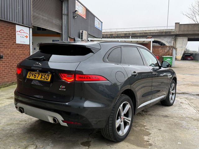2017 JAGUAR F-PACE - Photo 10