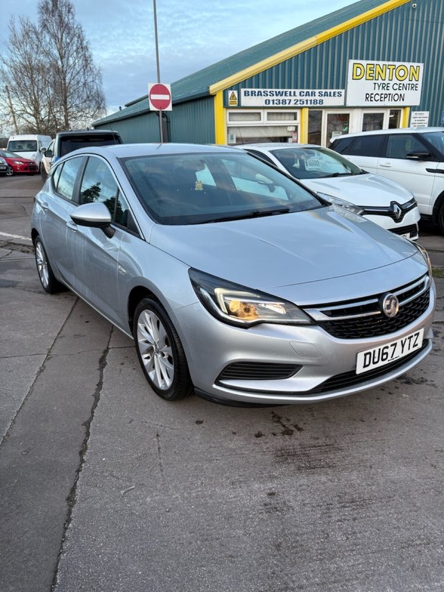 View our Vauxhall Astra 1.4i Design Hatchback 5dr Petrol Manual Euro 6 (100 ps)