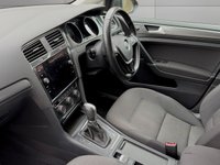 USED 2017 17 VOLKSWAGEN GOLF 1.0 TSI BlueMotion Tech SE Nav Hatchback 5dr Petrol DSG Euro 6 (s/s) (110 bhp) ** FANTASTIC LOW MILES **ULEZ. AUTO