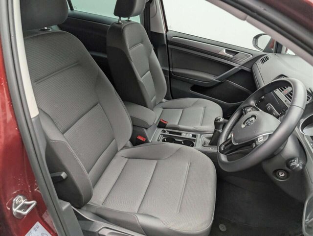 USED 2020 69 VOLKSWAGEN GOLF 1.5 TSI EVO Match Edition Hatchback 5dr Petrol Manual Euro 6 (s/s) (130 ps) HEATED SEATS+PARKING CAMERA CLICK & COLLECT/HOME DELIVERY