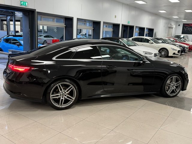 2019 Mercedes-Benz E-CLASS - Photo 5