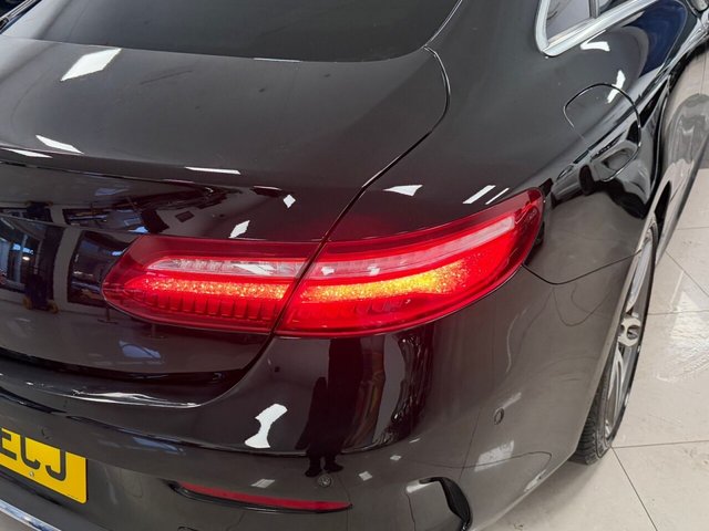 2019 Mercedes-Benz E-CLASS - Photo 9