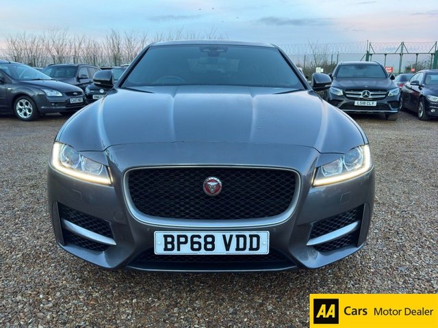 2019 JAGUAR XF 2.0d R-Sport Saloon 4dr Diesel Auto Euro 6 (s/s) (180 ps) - Photo 2