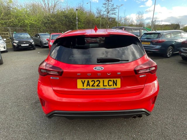 2022 Ford Focus 1L St-Line Edition 5dr - Photo 4