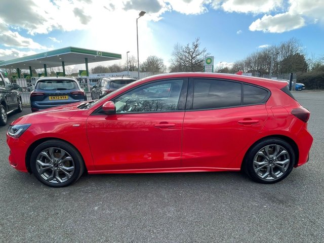 2022 Ford Focus 1L St-Line Edition 5dr - Photo 6