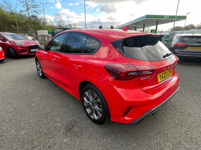 2022 Ford Focus 1L St-Line Edition 5dr - Photo 5