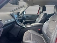 USED 2017 67 RENAULT SCENIC 1.6 dCi Dynamique Nav MPV 5dr Diesel Manual Euro 6 (s/s) (130 ps) ** 7 MAIN DEALER STAMPS &ldquo;