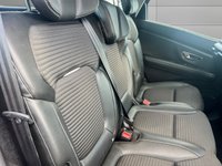 USED 2017 67 RENAULT SCENIC 1.6 dCi Dynamique Nav MPV 5dr Diesel Manual Euro 6 (s/s) (130 ps) ** 7 MAIN DEALER STAMPS &ldquo;