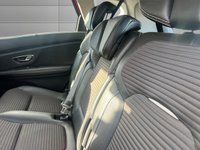 USED 2017 67 RENAULT SCENIC 1.6 dCi Dynamique Nav MPV 5dr Diesel Manual Euro 6 (s/s) (130 ps) ** 7 MAIN DEALER STAMPS &ldquo;