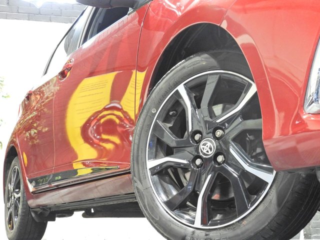 2017 Toyota Yaris 1.5L null 5dr - Photo 6