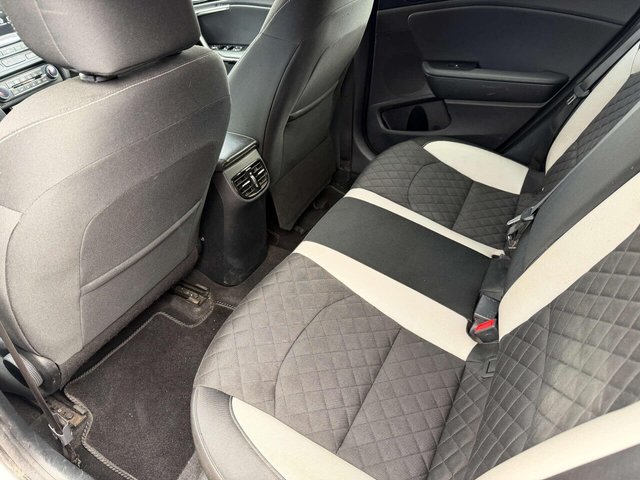 2019 Kia Proceed - Photo 10