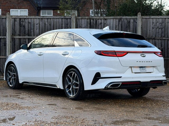 2019 Kia Proceed - Photo 4