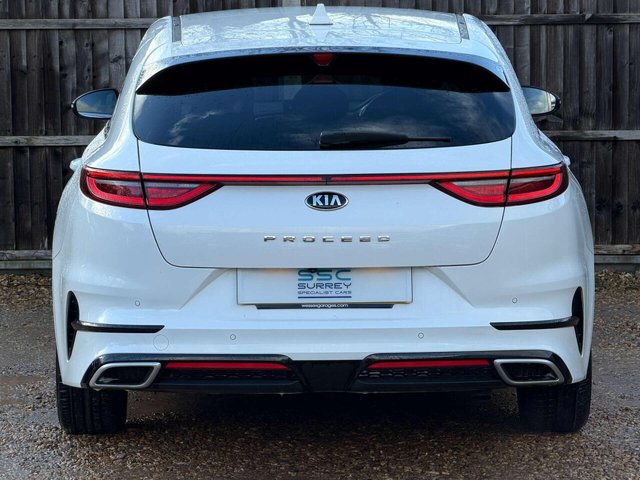 2019 Kia Proceed - Photo 12