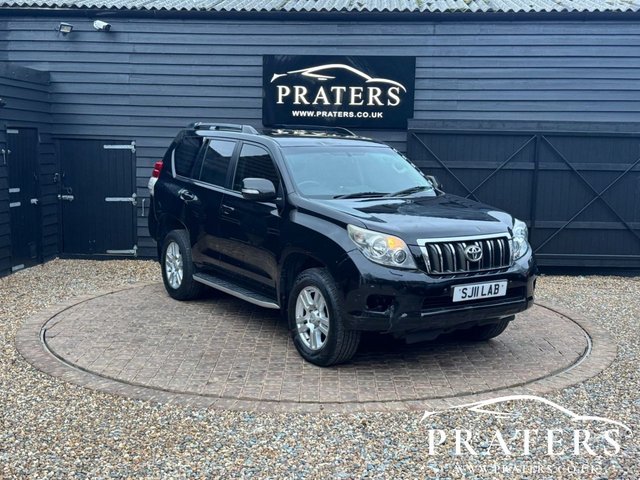 View our TOYOTA LAND CRUISER