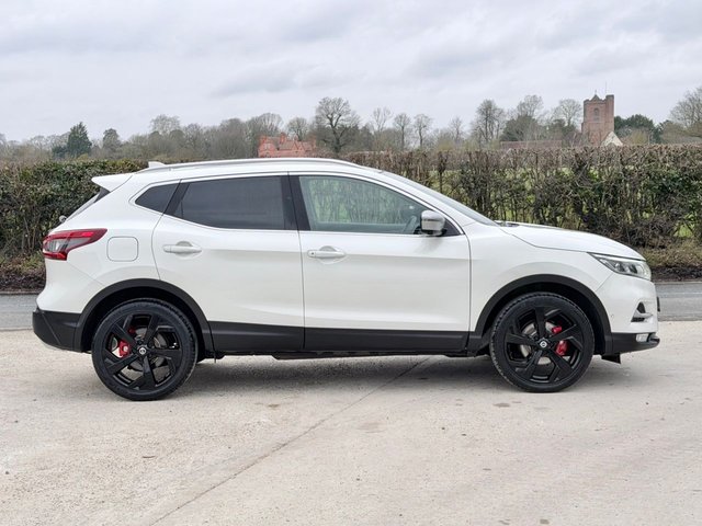 2019 Nissan Qashqai 1.3L Tekna+ 5dr - Photo 9