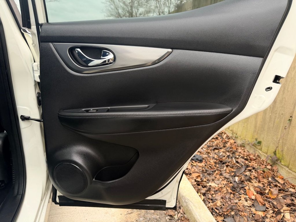 USED 2019 19 NISSAN QASHQAI 1.3 DIG-T Tekna+ SUV 5dr Petrol Manual Euro 6 (s/s) (140 ps) Roof|SatNav|H.Seats|CarPlay|360 View Camera|