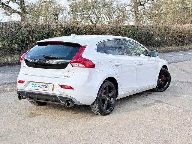 2016 Volvo V40 2L R-Design 5dr - Photo 6